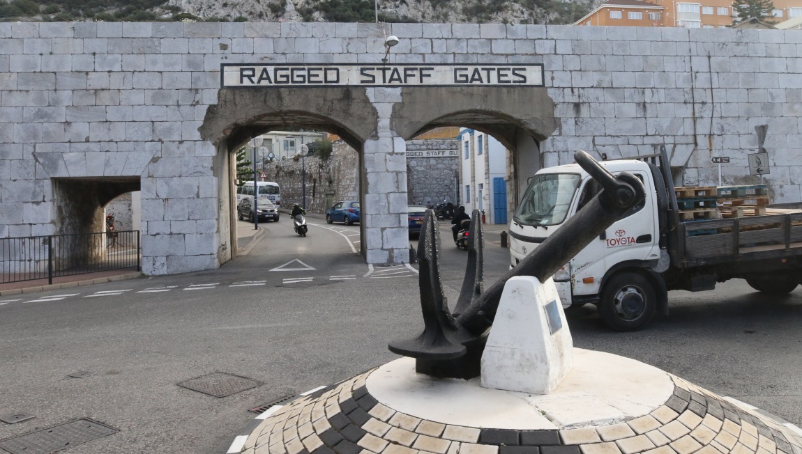 Ragged Staff Gates
