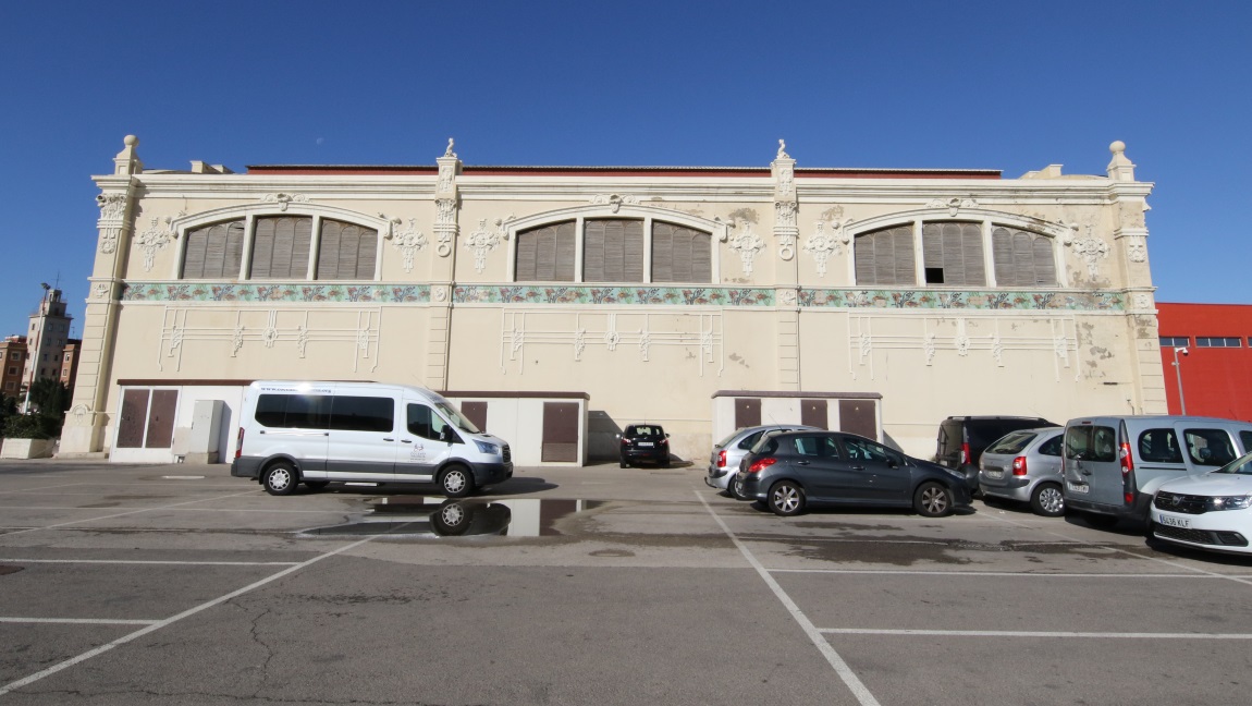 Los Tinglados del Puerto