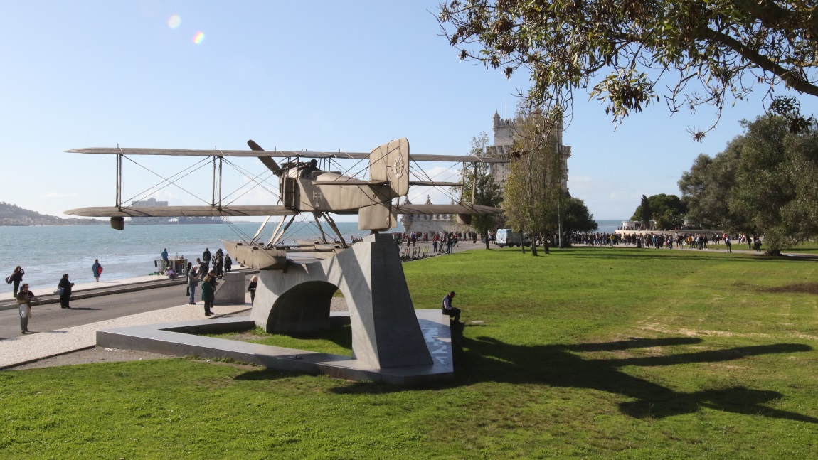 Monument Gago Coutinho